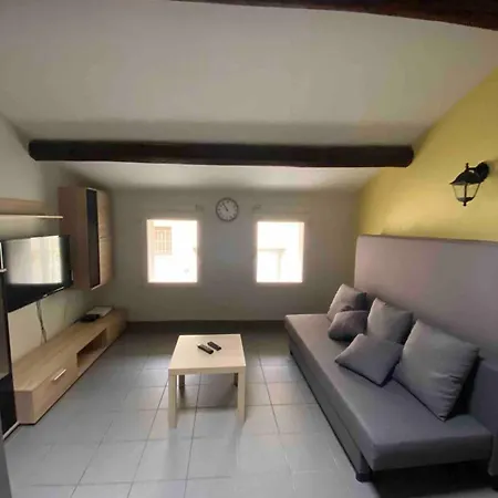L'halevy-appartement Avec Un Garage-wi-fi-clim-12 Minutes Des Plages Apartmán